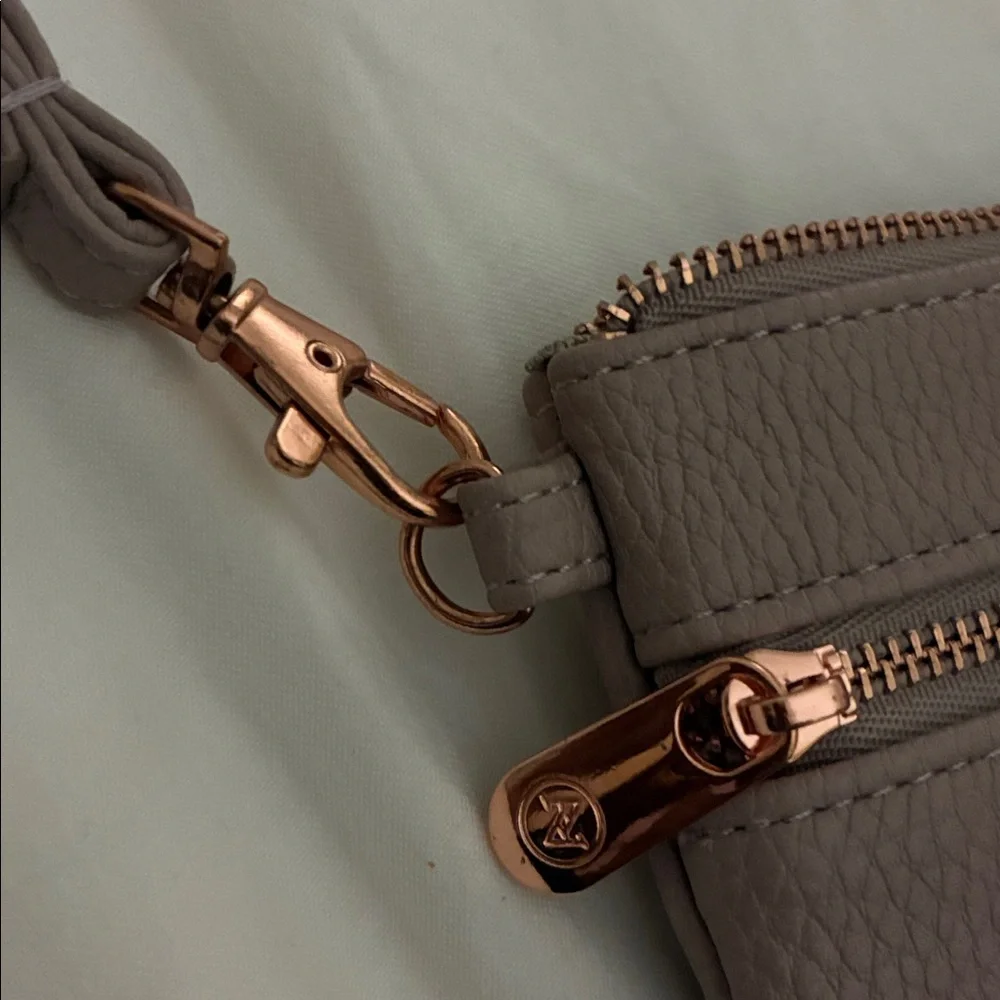 Adrienne Vittadini Mauve Wristlet with‎ Rose Gold Accents